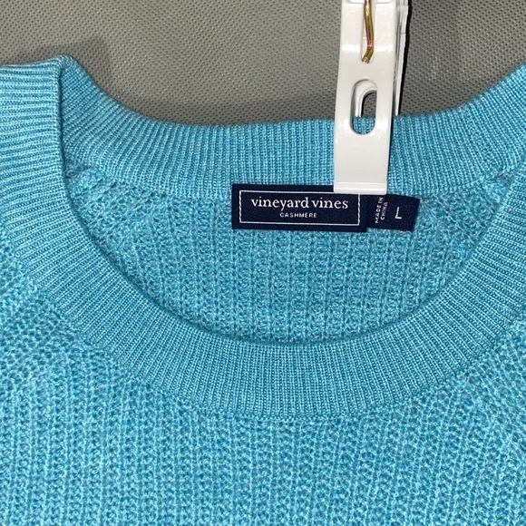 Vineyard Vines Light Aqua Blue Crew Neck Sweater Women’s 100% Cashmere Size L - Picture 2 of 9